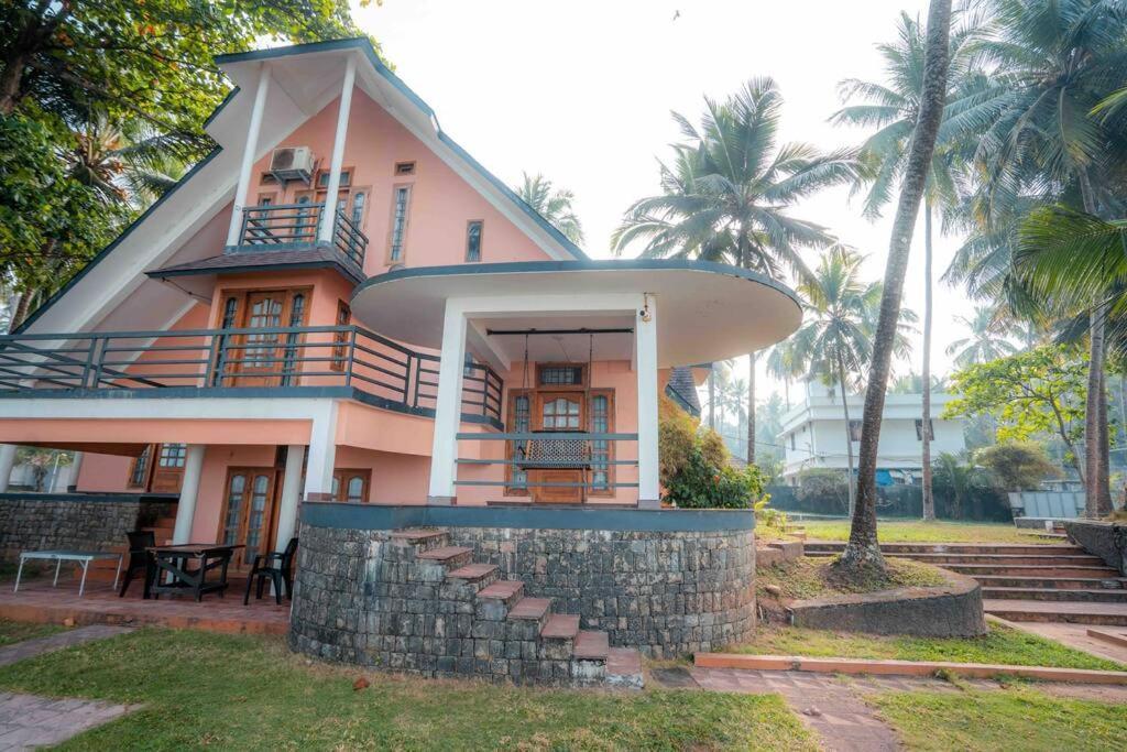 Baywatch By Grha - A Picturesque Beachfront Villa Calicut Exterior foto